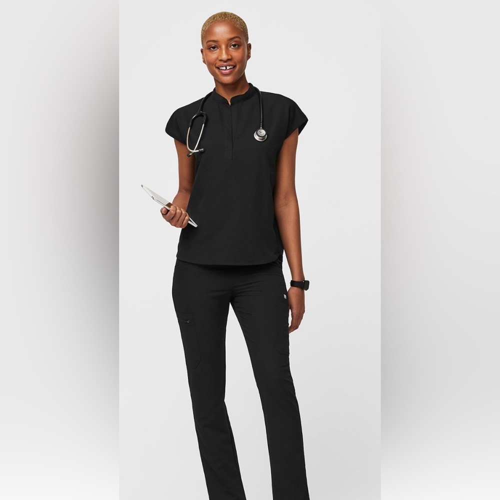 FIGS set in black- XS Rafaela oversized scrub top and XS Yola skinny scrub pant